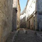 Apartment Perhistorique
