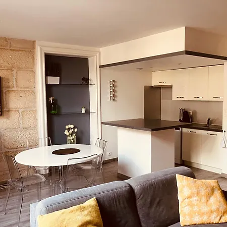 Apartment Perhistorique